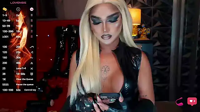 Snapshot of NatalyaFox chatting on 03-15-25, 07:31 NatalyaFox online show from 03-15-25, 07:31