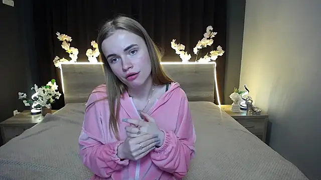 MargaritaKiss online show from 04-21-26, 02:04