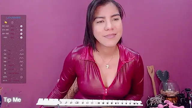 Snapshot of Karly_Grey_s chatting on 02-12-25, 02:10 Karly Grey s online show from 02-12-25, 02:10