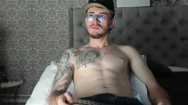 CodyWalkerR online show from 01-10-26, 05:26