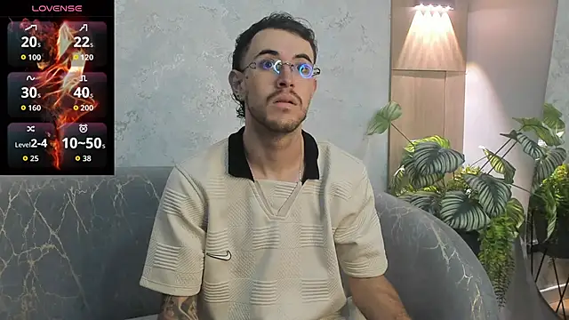 CodyWalkerR online show from 06-07-26, 03:16