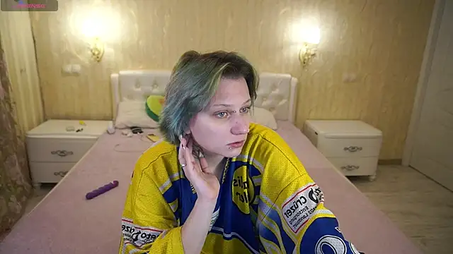 LunaaMayy online show from 02-05-26, 10:58