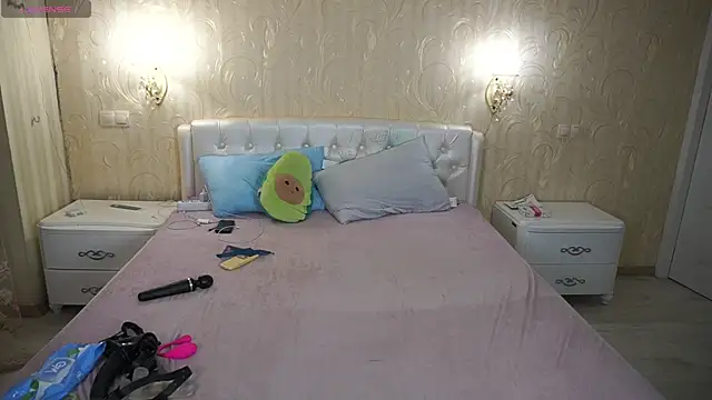 LunaaMayy online show from 03-02-26, 11:44