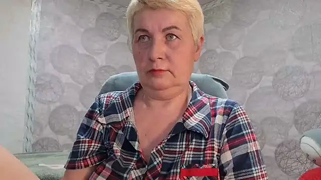 NicoleOlla online show from 03-05-26, 12:56