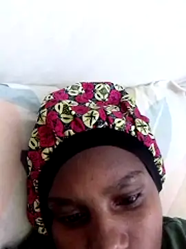 Snapshot of Ebonyyprincess chatting on 11-24-25, 08:08 Ebonyyprincess online show from 11-24-25, 08:08