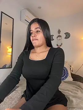 EmelyRogers online show from 03-17-25, 06:21