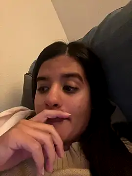 EmelyRogers online show from 12-18-25, 07:53