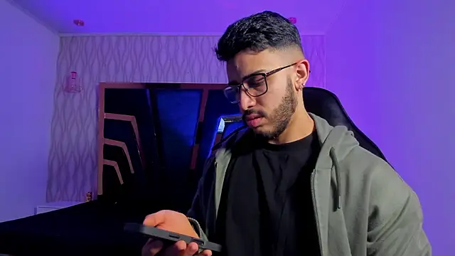 Liam Kleiin online show from 03-26-26, 11:27