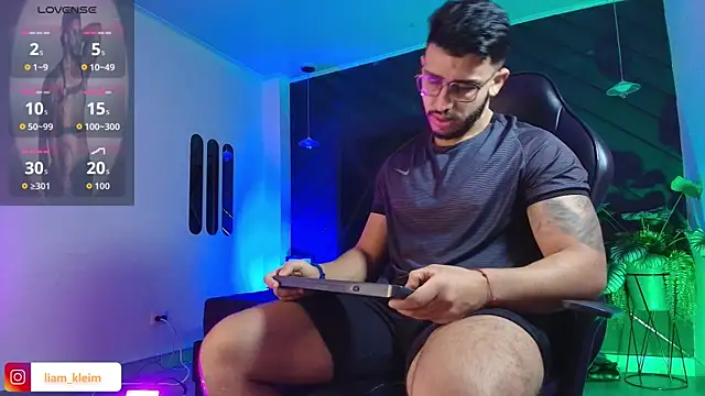 Liam Kleiin online show from 04-14-26, 11:27