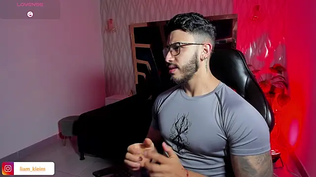 Liam Kleiin online show from 04-25-26, 11:24