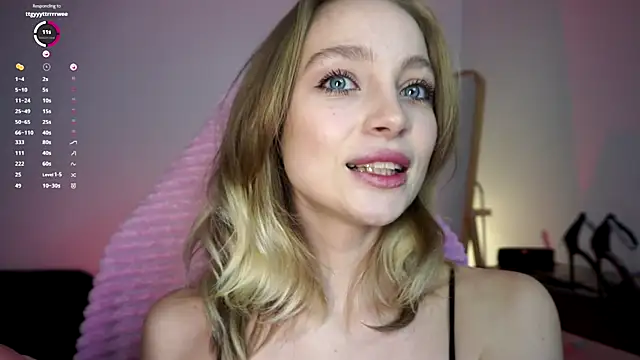  LISA BABYMETAL  online show from 12-15-24, 11:45