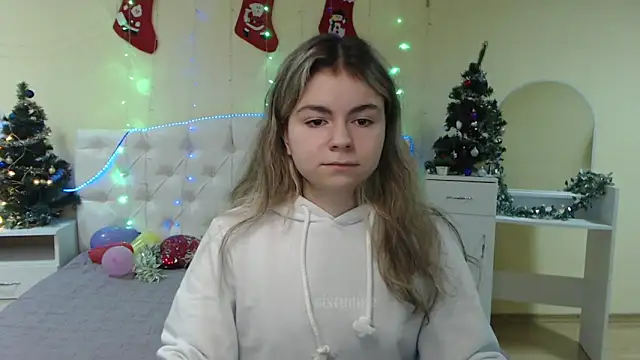 TinaRedly online show from 01-12-25, 06:16