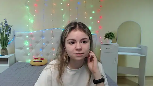 TinaRedly online show from 01-21-25, 12:57