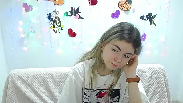 TinaRedly online show from 03-01-25, 04:47