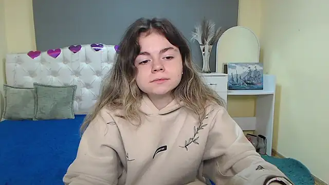 TinaRedly online show from 10-02-25, 05:58