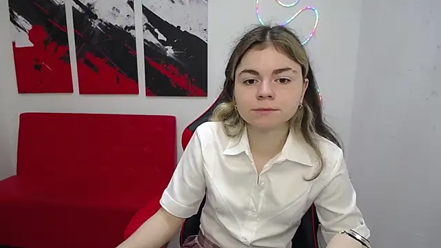 TinaRedly online show from 07-10-26, 05:37