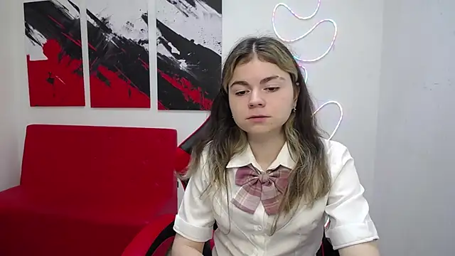 TinaRedly online show from 07-28-26, 08:12