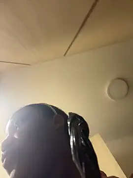 kellya  online show from 03-01-25, 01:32