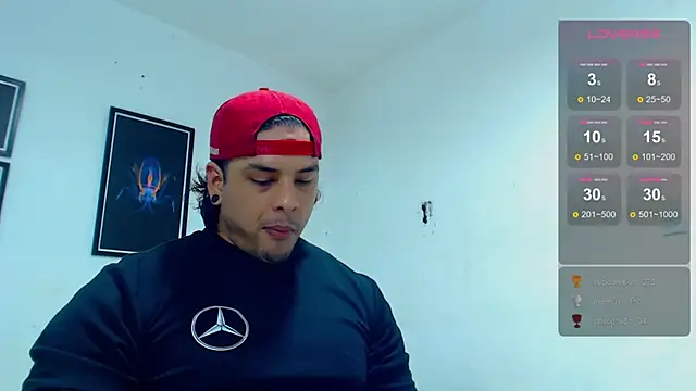 Snapshot of SilvaBranko chatting on 02-23-25, 10:09 SilvaBranko online show from 02-23-25, 10:09