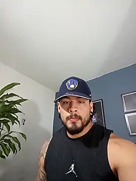 Snapshot of SilvaBranko chatting on 09-20-25, 11:06 SilvaBranko online show from 09-20-25, 11:06