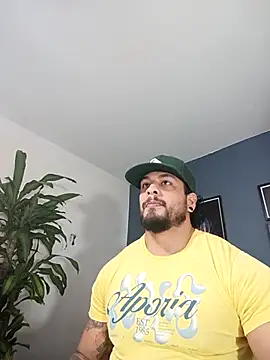 Snapshot of SilvaBranko chatting on 10-03-25, 10:07 SilvaBranko online show from 10-03-25, 10:07