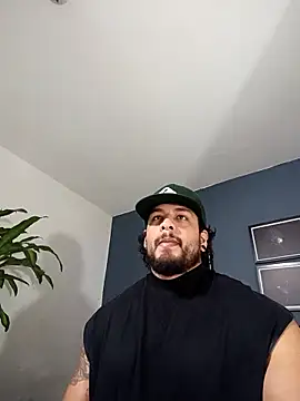 Snapshot of SilvaBranko chatting on 10-13-25, 11:05 SilvaBranko online show from 10-13-25, 11:05