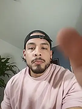 Snapshot of SilvaBranko chatting on 10-23-25, 11:24 SilvaBranko online show from 10-23-25, 11:24