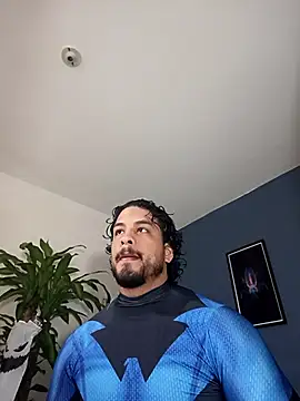 Snapshot of SilvaBranko chatting on 10-30-25, 11:16 SilvaBranko online show from 10-30-25, 11:16