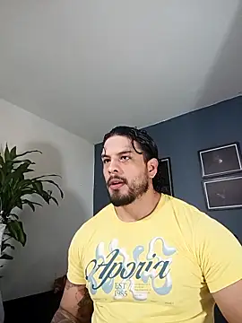 Snapshot of SilvaBranko chatting on 11-08-25, 01:06 SilvaBranko online show from 11-08-25, 01:06