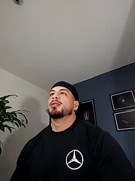 Snapshot of SilvaBranko chatting on 11-15-25, 12:08 SilvaBranko online show from 11-15-25, 12:08