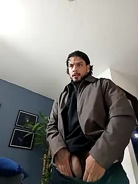 Snapshot of SilvaBranko chatting on 11-26-25, 12:33 SilvaBranko online show from 11-26-25, 12:33