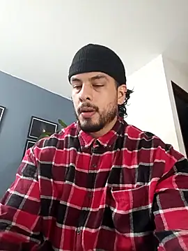 Snapshot of SilvaBranko chatting on 12-03-25, 02:30 SilvaBranko online show from 12-03-25, 02:30