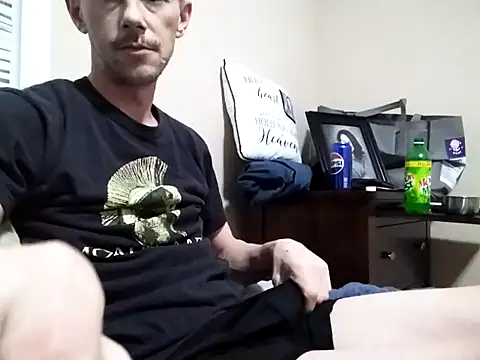 Snapshot of elmerfuddin87 chatting on 03-20-25, 06:08 elmerfuddin87 online show from 03-20-25, 06:08