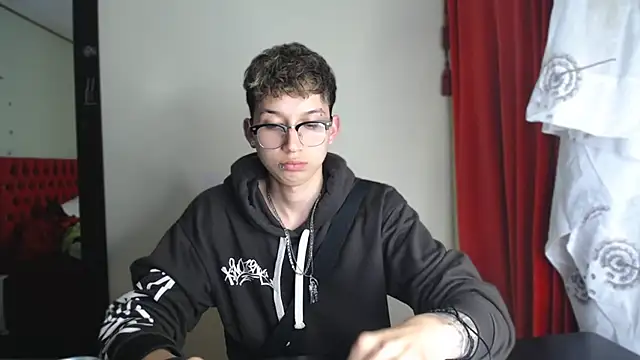  Thomas hot  online show from 12-24-24, 02:10