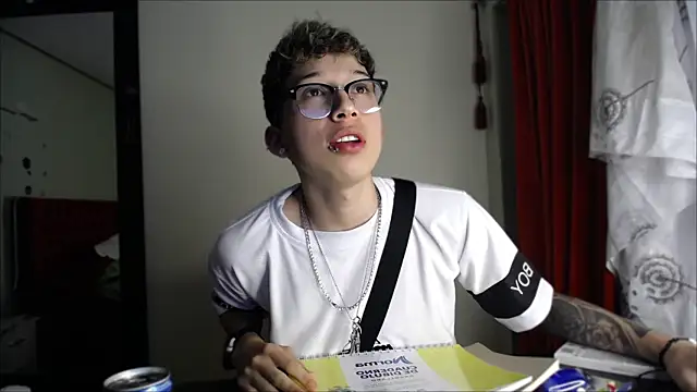  Thomas hot  online show from 12-25-24, 08:28