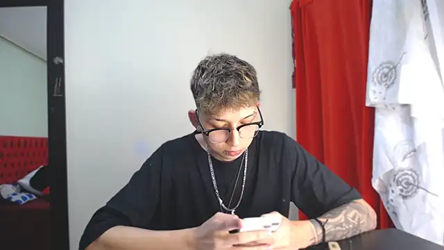  Thomas hot  online show from 01-02-25, 08:02