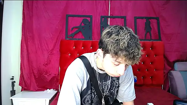  Thomas hot  online show from 02-23-25, 03:24