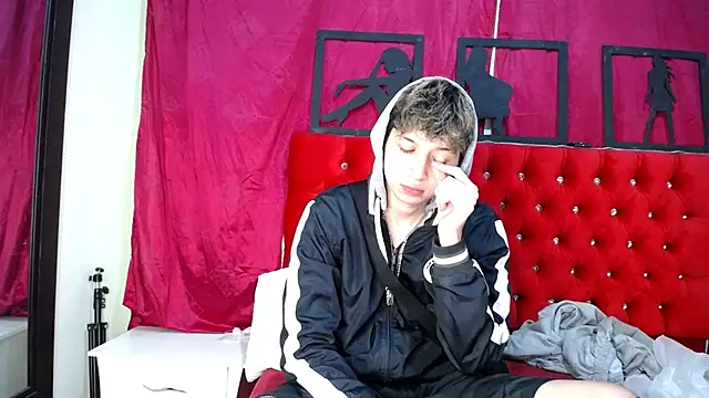  Thomas hot  online show from 02-27-25, 04:09