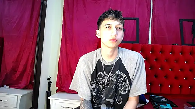  Thomas hot  online show from 03-09-25, 01:48