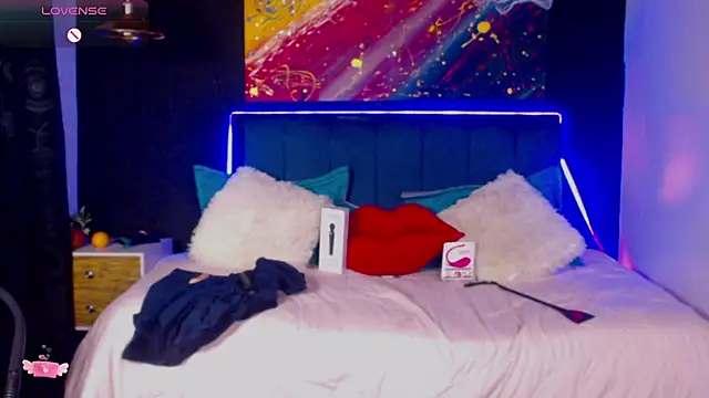 megan collins96 online show from 12-21-24, 11:24