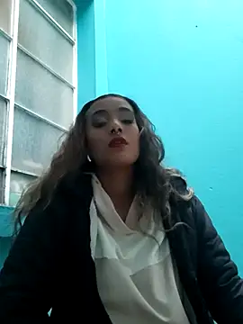 megan collins96 online show from 12-23-24, 10:23