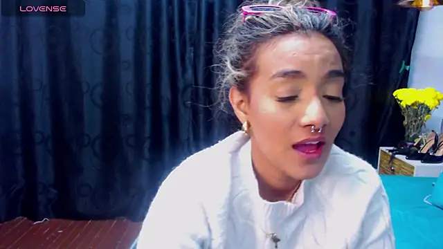 megan collins96 online show from 12-29-24, 07:22