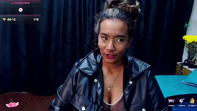 megan collins96 online show from 12-31-24, 01:26