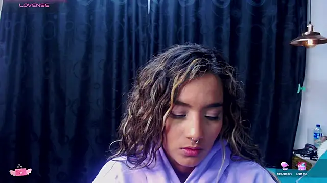 megan collins96 online show from 01-19-25, 07:37