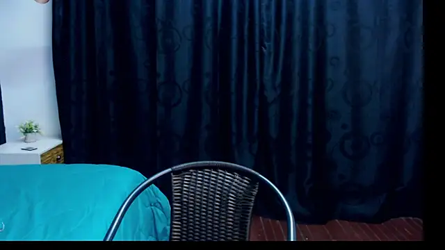 megan collins96 online show from 02-09-25, 07:41