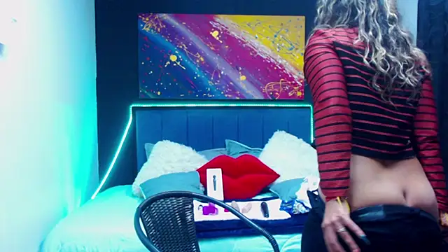 megan collins96 online show from 02-28-25, 07:35