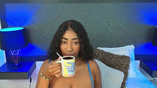 Snapshot of charlottebrowns_ chatting on 02-09-25, 01:46 charlottebrowns online show from 02-09-25, 01:46