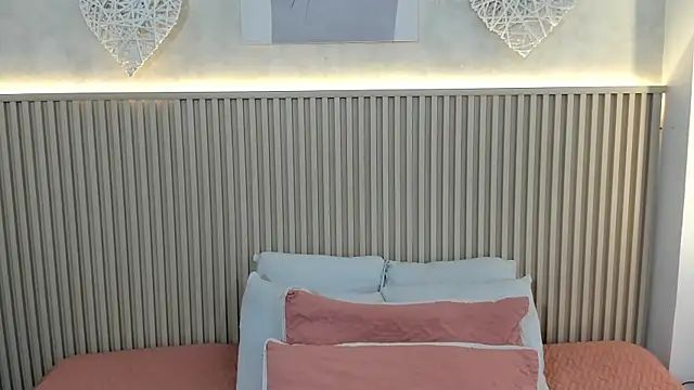 charlottebrowns  online show from 03-05-26, 12:23