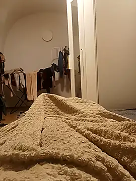 maleesa online show from 11-09-25, 01:04