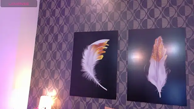 Snapshot of SharomRoss chatting on 02-05-25, 09:29 SharomRoss online show from 02-05-25, 09:29